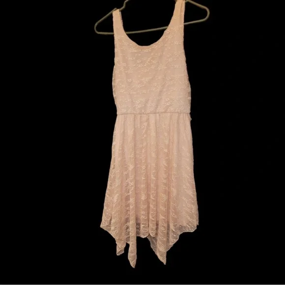 NWT Lily Rose dress. Blush size small - Picture 4 of 8
